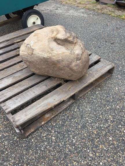 Markert Rocks Large Driveway Marker Rock - Sherwood Auctions