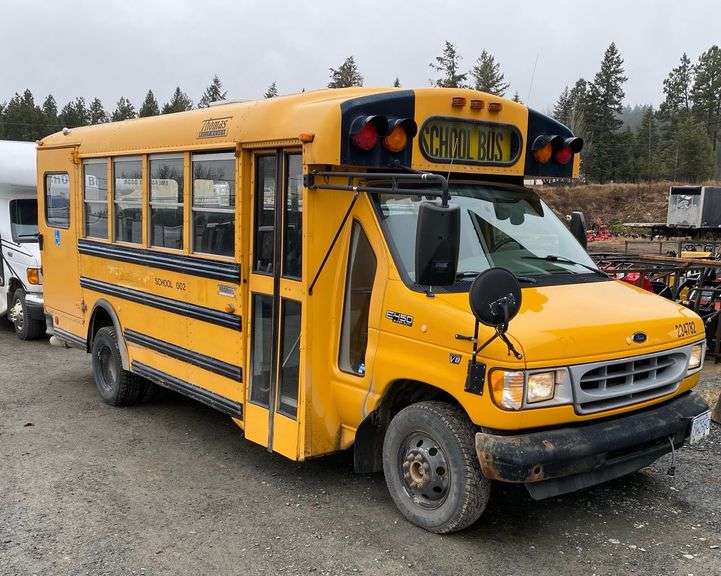 2002 Ford E450 7.3 Power Stroke Diesel- 12 Passenger Bus