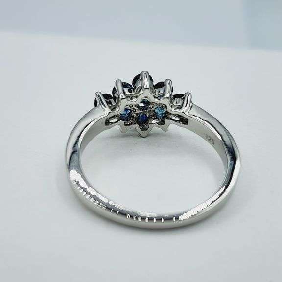 Sterling Silver Natural Blue Sapphire (0.72ct) Ring