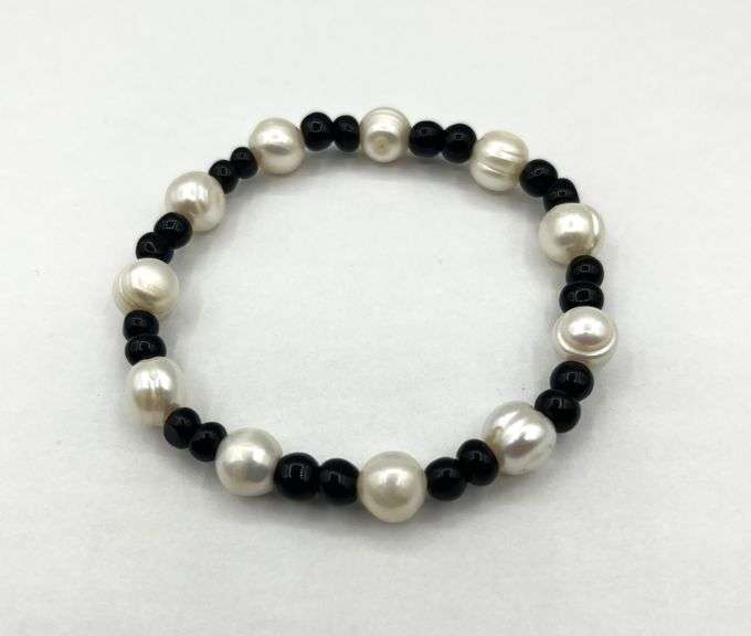 Freshwater Pearl 9-10mm Black Onyx Beads Bracelet