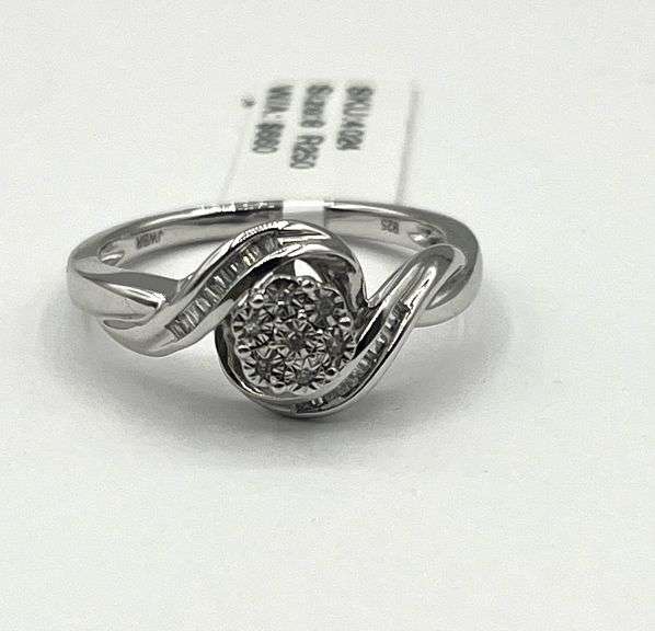 Sterling Silver Natural Diamond (0.11ct) Ring