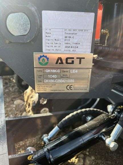 UNUSED 2025 AGT QK18K-C Kubota Diesel  15Hp Pilot controls Excavator (Hyd Thumb) Swing Boom