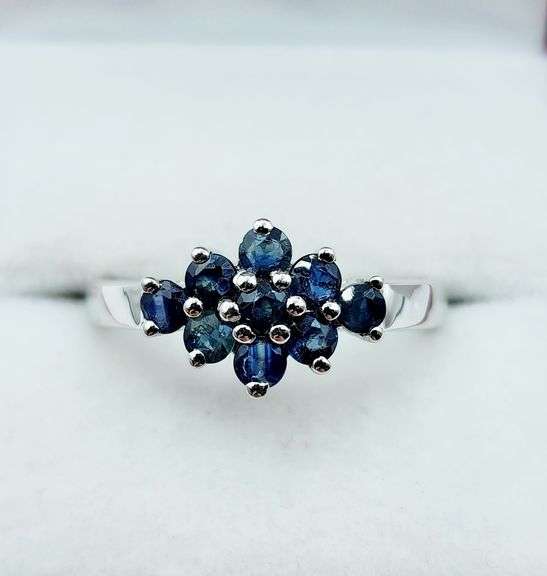 Sterling Silver Natural Blue Sapphire (0.72ct) Ring