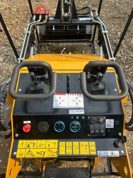 UNUSED 2025 AGT Industrial MX-MZT14 Loader