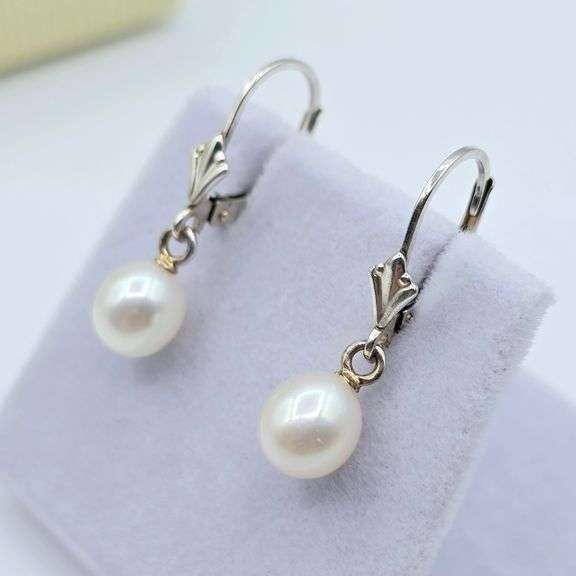 Sterling Silver Freshwater Pearl 7mm-6.6mm Drop Style Earrings