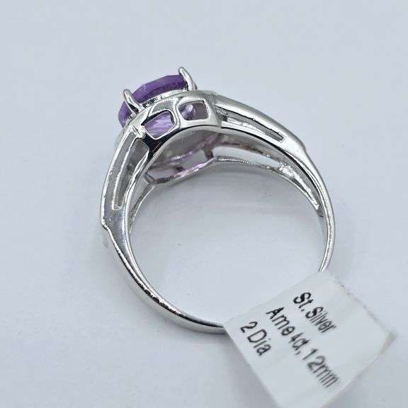 Sterling Silver Natural Amethyst (2ct) with Diamond (0.01ct) Ring