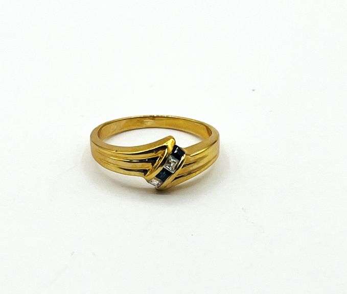 Natural Blue Sapphire (0.10ct) with CZ (0.16ct) Ring