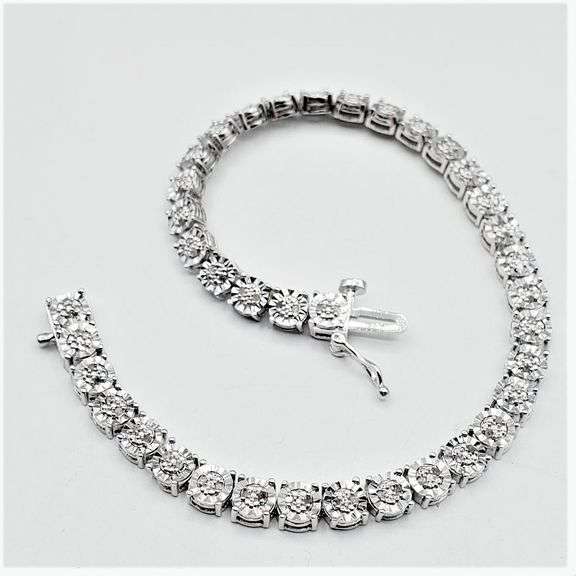 Sterling Silver Natural Diamond (0.10ct) Bracelet