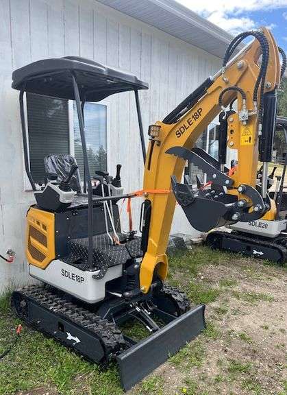 UNUSED 2025 SDE18P 1 Ton Excavator Swing Boom_ Hydraulic Thumb_ Pilot Controls