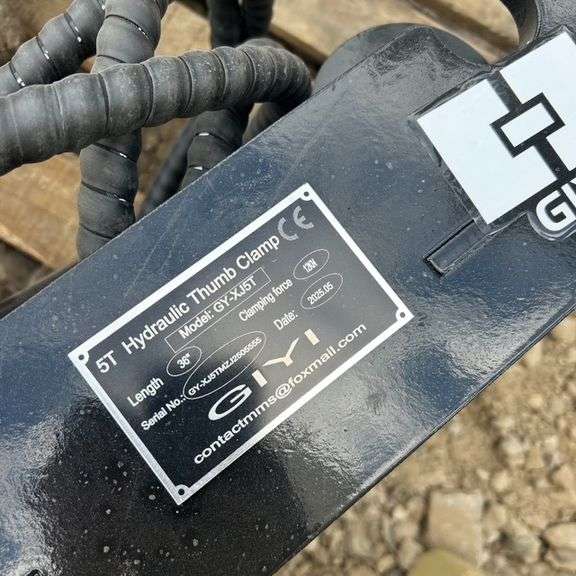 2025 GIYI Excavator 5 Ton Hydraulic Thumb-Unused