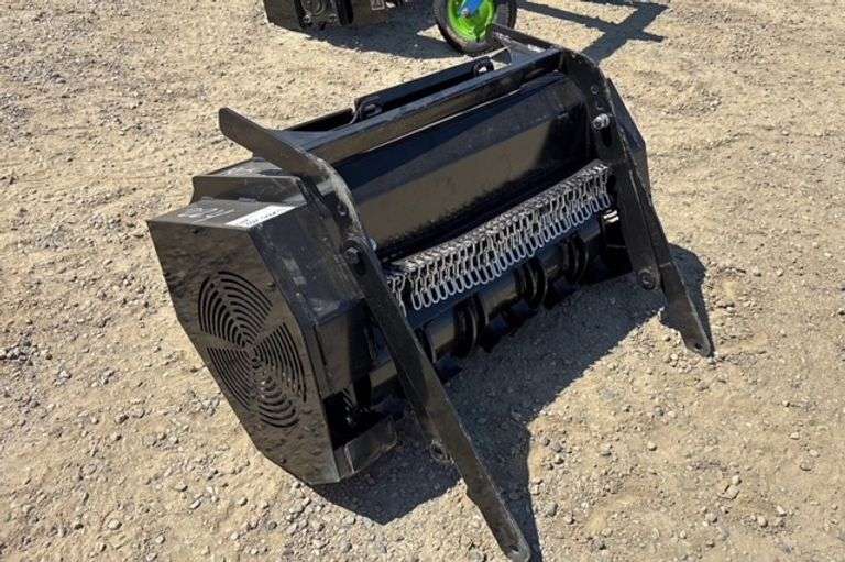 UNUSED 2025 GIYI 32" Mini Skid Steer Mulcher