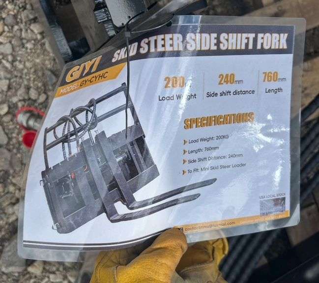 UNUSED 2025 GIYI Hydraulic Slide 30" forks for Mini Skid Steer