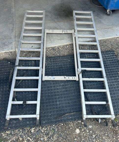 Adjustable ATV Ramps .Maximum Capacity 1250lbs