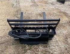 UNUSED 2025 GIYI Hydraulic Slide 30" forks for Mini Skid Steer