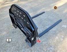 UNUSED 2025 GIYI Hydraulic Slide Forks 60" Skid Steer