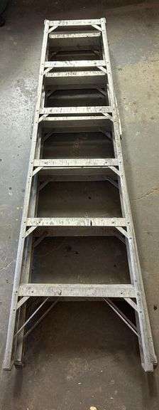 8 ft ladder