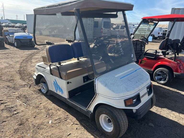 1992 Hyundai Golf Cart - Sierra Auction Management Inc