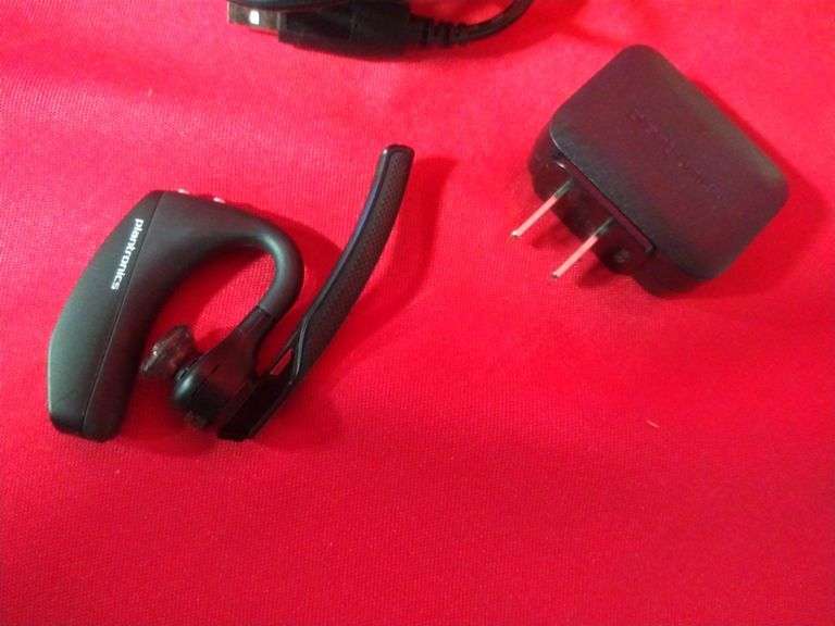 Plantronics Voyager 5200 Bluetooth Mobile Over-The-Ear Headset, Black
