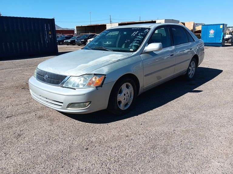 2001  Toyota  Avalon
