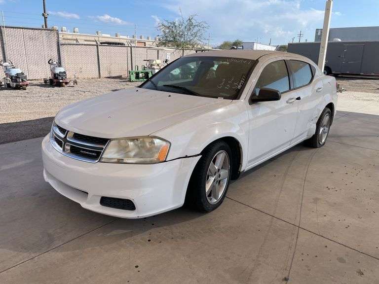 2012  Dodge  Avenger SE