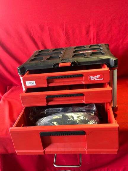 thumbnail image 2 of Milwaukee PACKOUT 3-Drawer Multi-Depth Tool Box – 48-22-8447, Red/Black, Lockable, 50lbs Capacity 2 of 4
