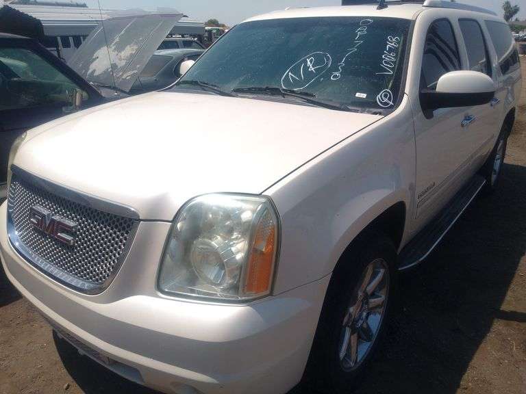 2011  GMC  Yukon XL 1500 Denali