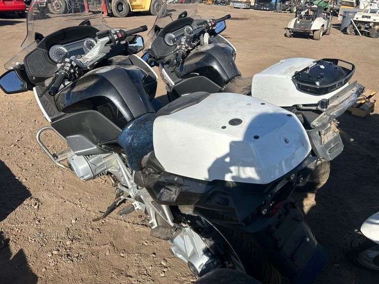 2016 BMW R1200RT - Sierra Auction Management Inc