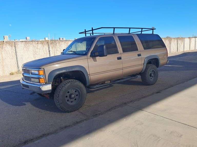 1995  Chevrolet  Suburban 2500