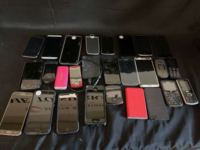 Assorted Cellphones & Portable Chargers