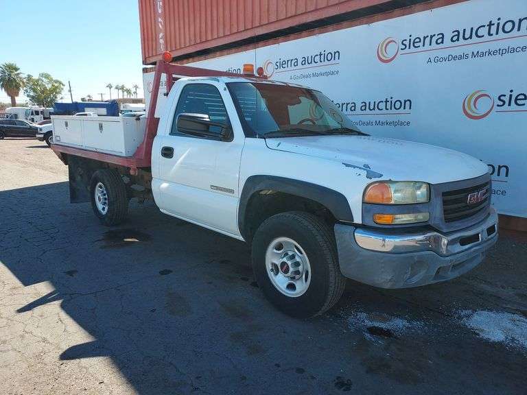 2003  GMC  Sierra 2500   Work Truck