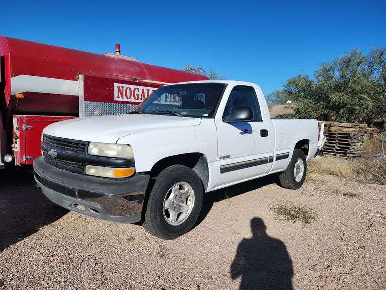 2001  Chevrolet  Silverado 1500 LS