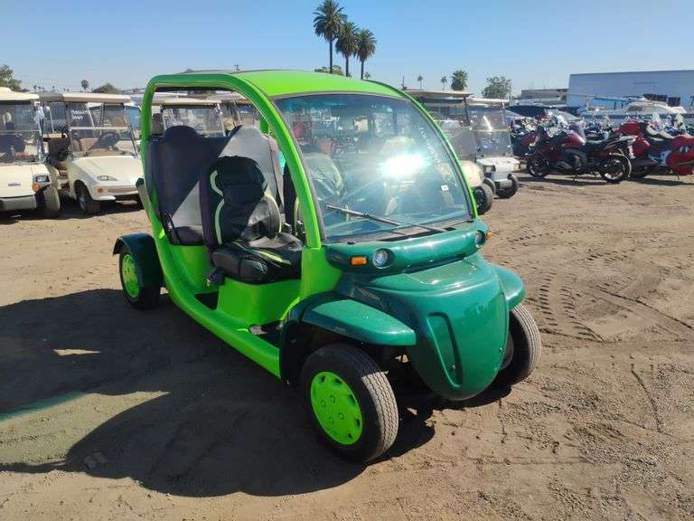 2000  GEM Industries Inc  E828  Golf/Passenger Cart