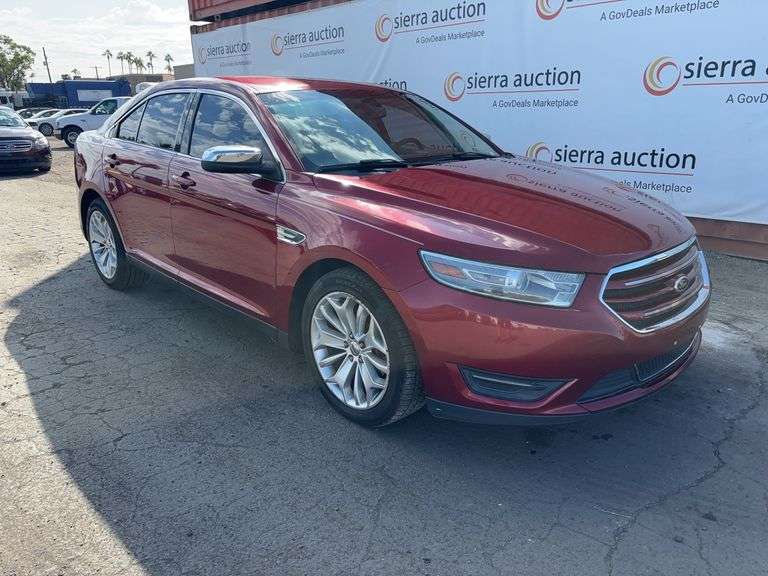 2013 Ford Taurus