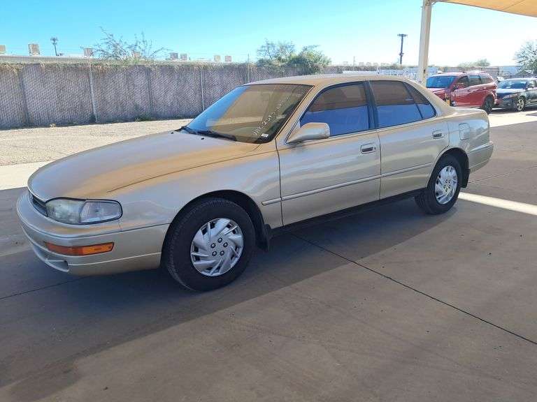 1994 Toyota Camry LE