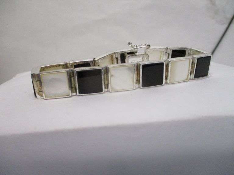 Sterling Silver Bracelet With Onyx and Mother of Pearl