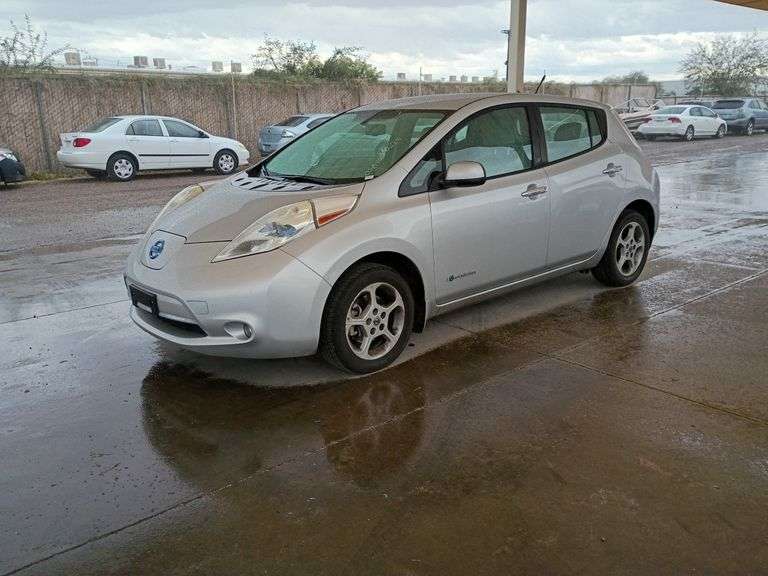 2013  Nissan  Leaf SV