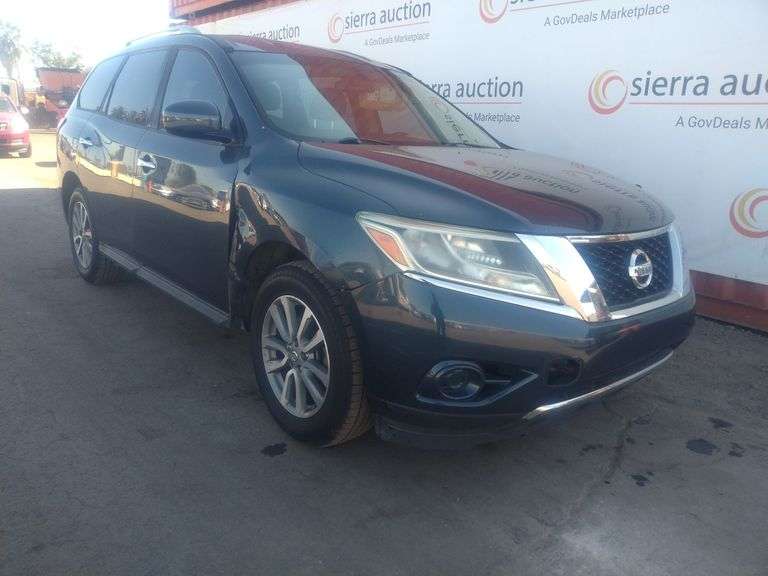 2016  Nissan  Pathfinder