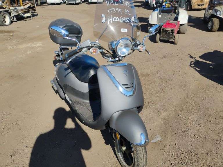 2015  Sanya  Cali Classic 150  Scooter