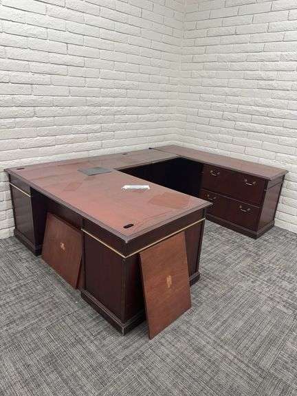 Contents Of Room (see extended description)