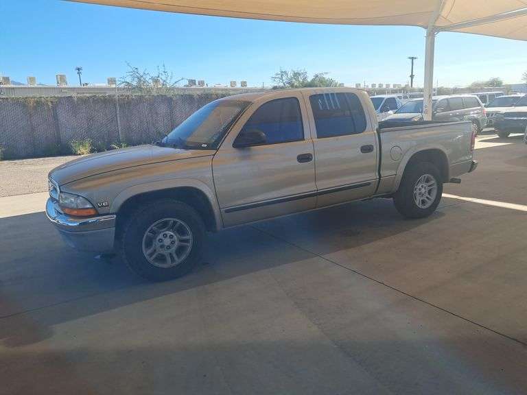 2003  Dodge  Dakota SLT