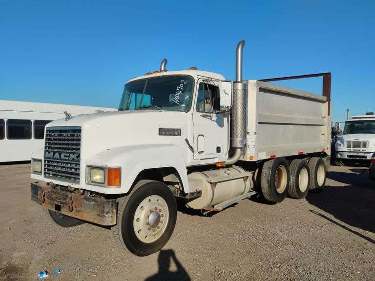 1999  Mack  CH613 600  Dump Truck