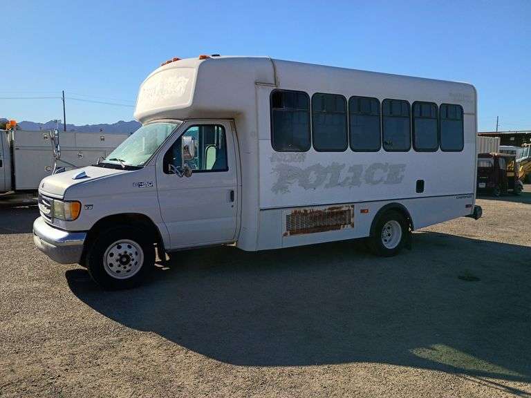 2002  Ford  E450   Passenger Van