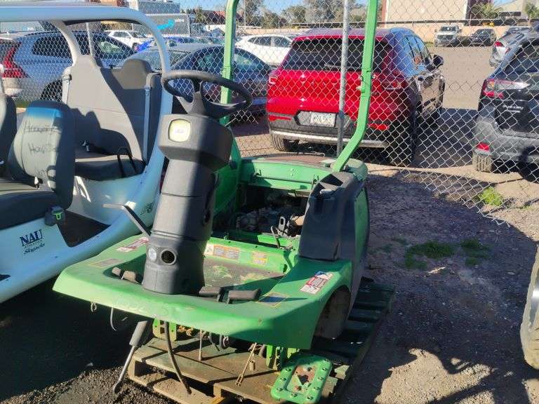 2010  John Deer  3TNV76-DJMA  Mower