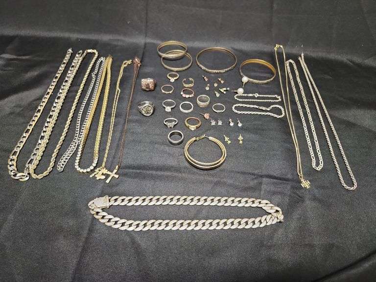 1 (Qty) Bag With 925 Stamped Jewelry And Costume Jewelry