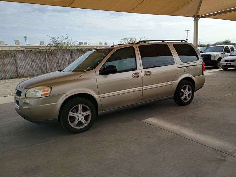 2005  Chevrolet  Uplander LS