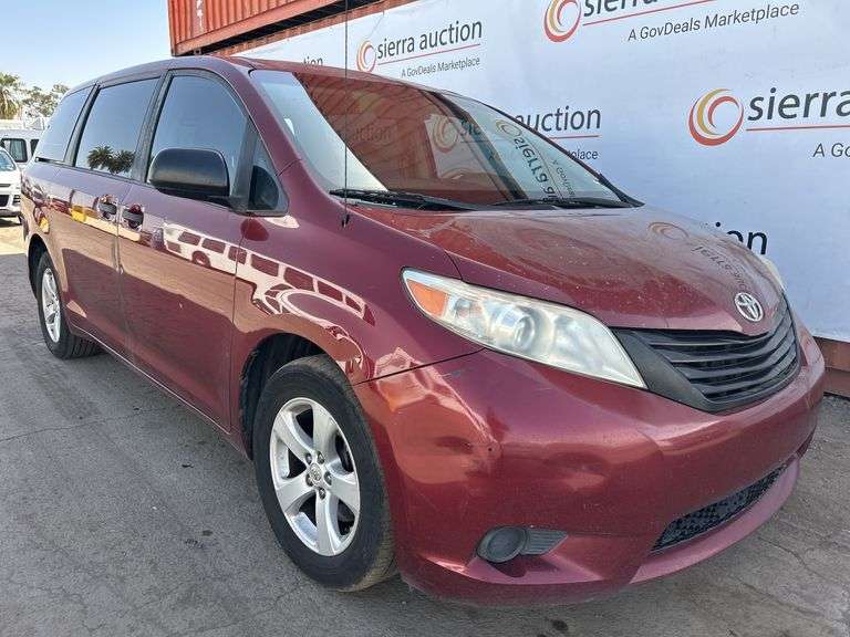 2011  Toyota  Sienna