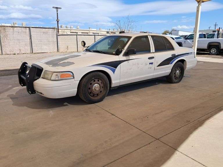 2010  Ford  Crown Victoria