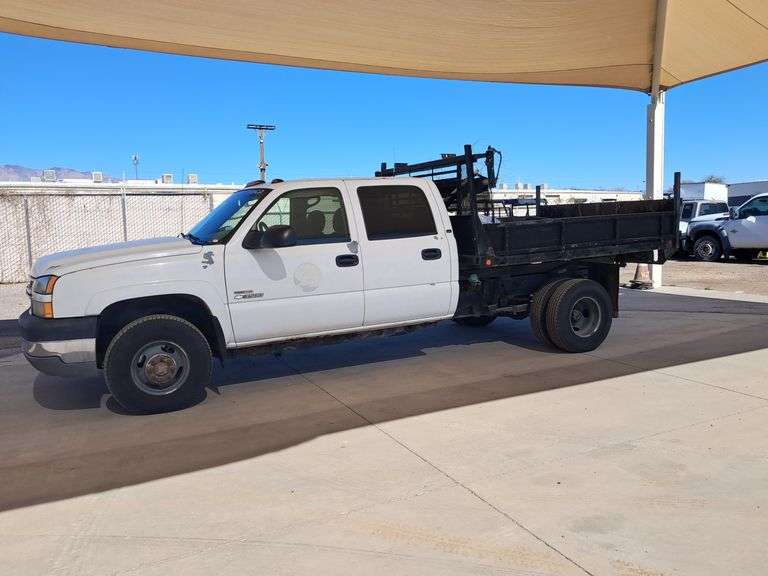 2005  Chevrolet  Silverado 3500   Dump Truck