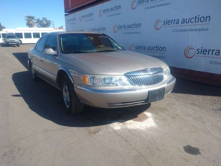 2001 Lincoln Continental