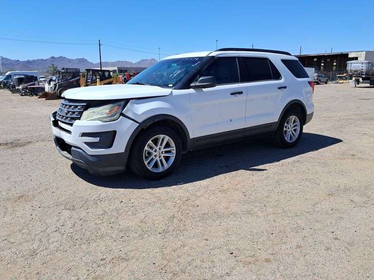 2016 Ford Explorer